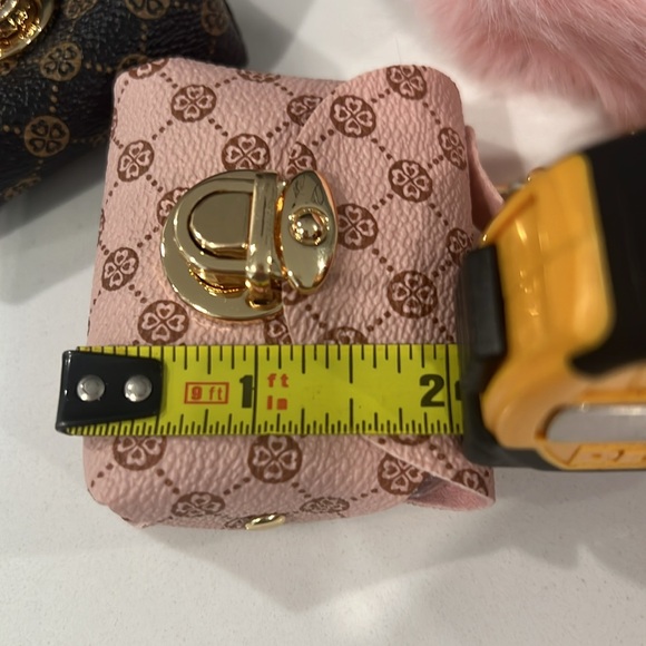 👛Pink and Black Miniature Coin purse - Picture 10 of 16